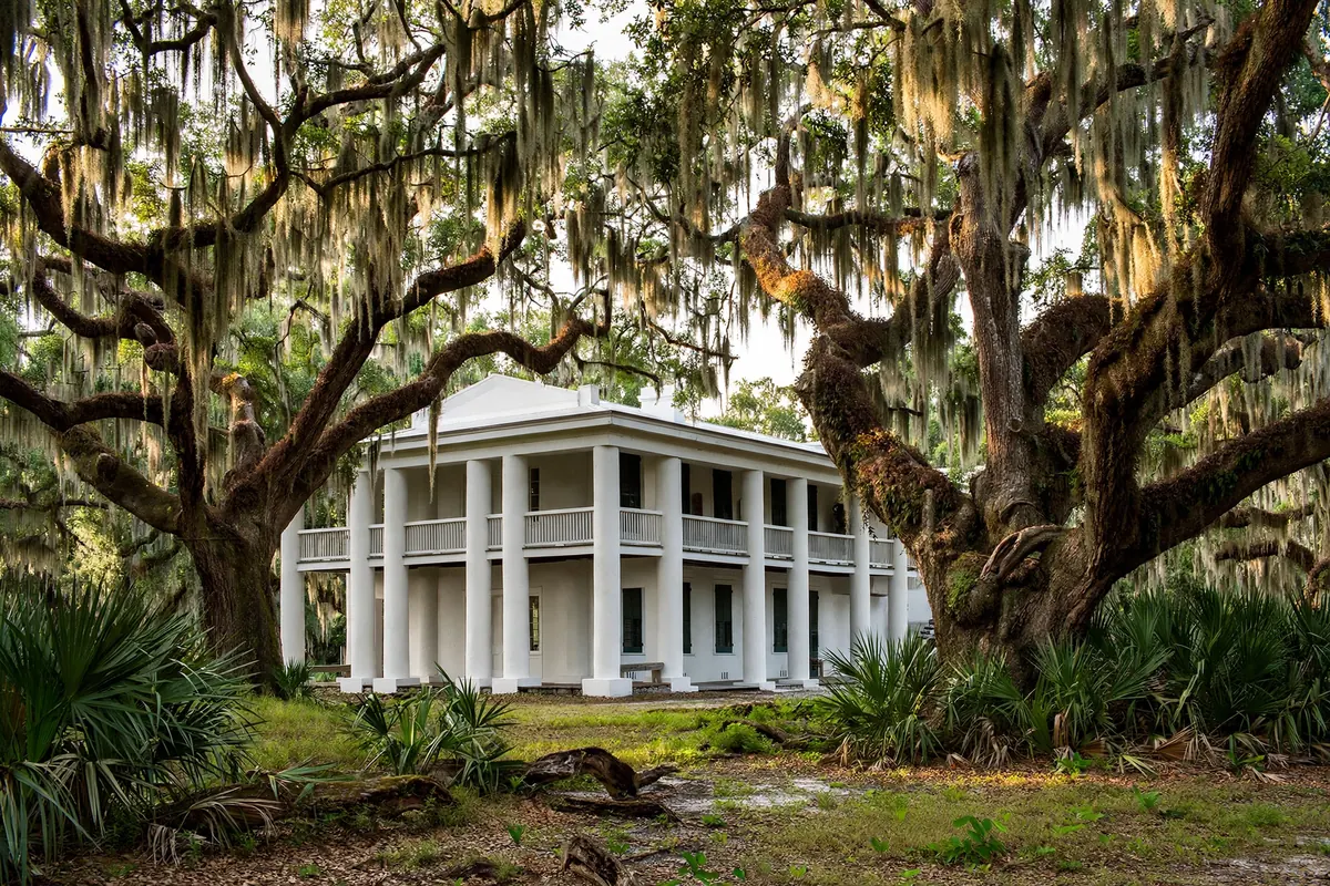 Ellenton Florida riverfront homes along the Manatee River with oak trees